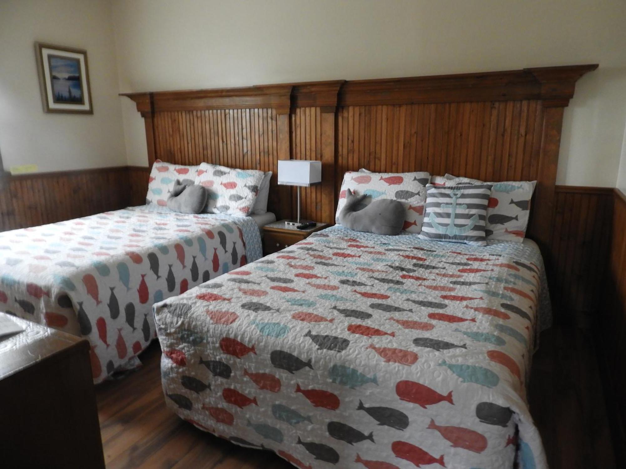 Hotel Sous La Croix 152725 Tadoussac Esterno foto